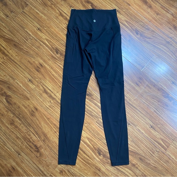 Lululemon Women's Black High Waist Side Pocket Stretch Legging Size 6 Yoga Gym - Picture 1 of 15
